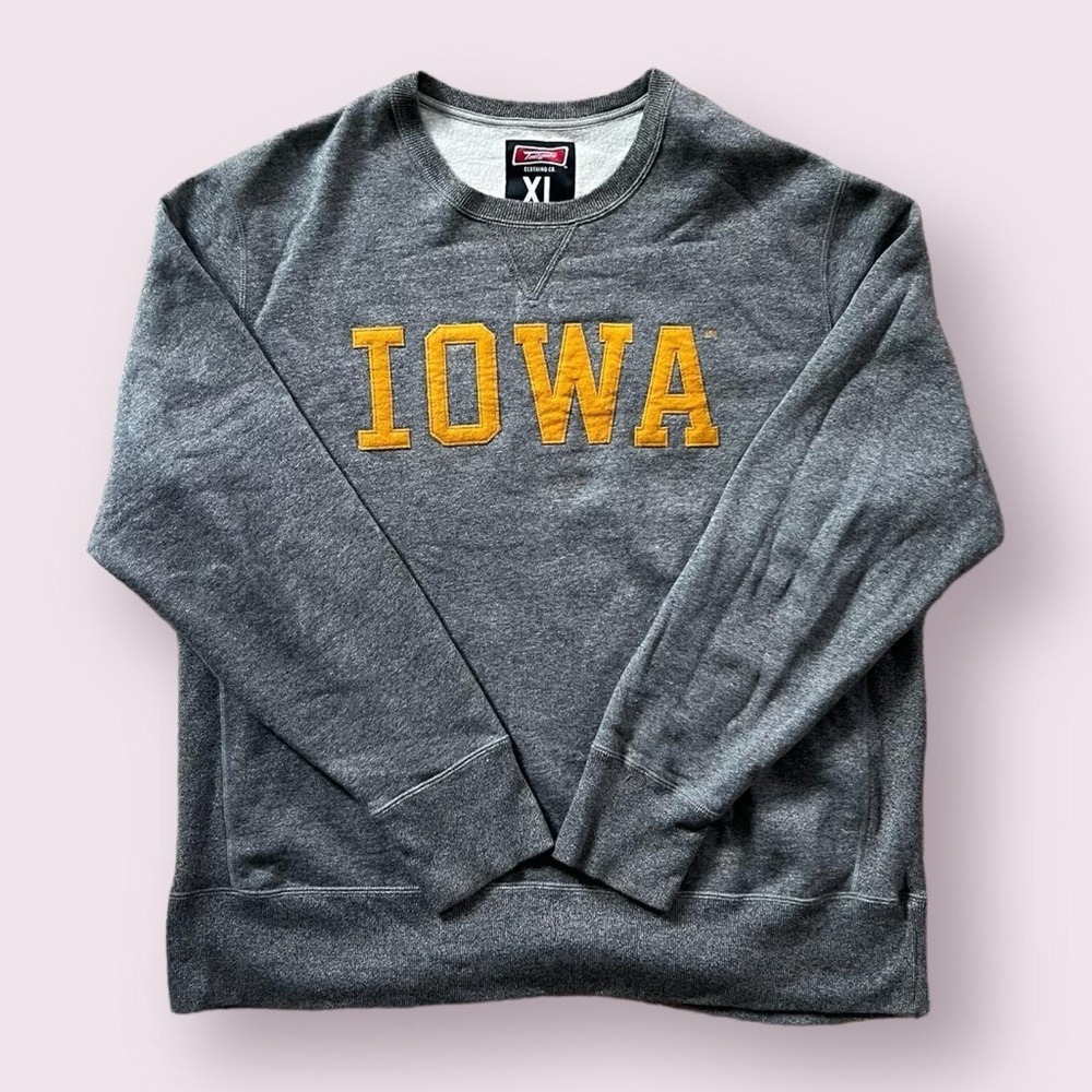 Tailgate University of Iowa Hawkeyes Crewneck Sweatshirt - Grey